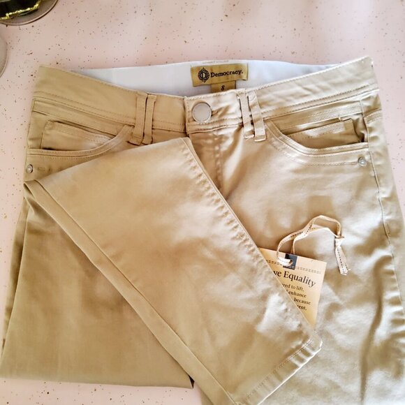 Democracy NWT (washed once, never worn) AB Technology Ankle Length Jeans Size 8 - Picture 6 of 10